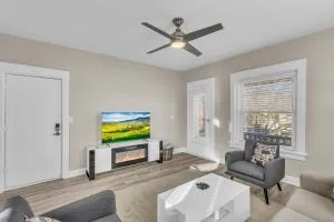 Sweet and Saucy Kansas City - Fontana