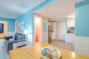 6th-Floor Oceanfront Myrtle Beach Condo with Balcony