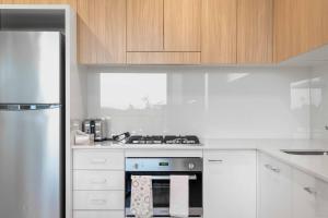 Boutique Hamilton Stay Portside