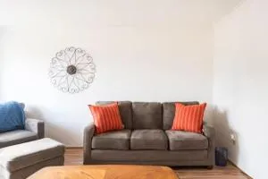 Room 20 mins to U of M - Plymouth