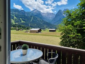 Haus Kreuzeckwiese - FeWo Riffelwandspitze