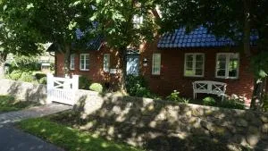 Hüs an den Salzwiesen - Borgsum