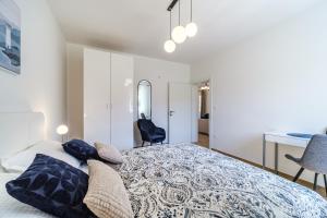 Seaside luxury villa with a swimming pool Splitska, Brac - 23815