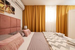 Family-friendly apartments with swimming pool Sukosan, Zadar - 18452