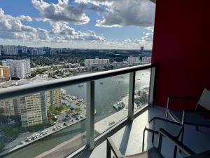 Getaway in Miami 2B 2B beachfront near Aventura 3003