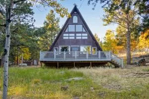 Stylish Scandi-Cabin Near Pikes Peak & Trails - Divide