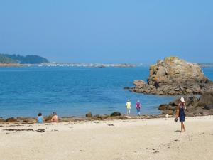 Maisons de vacances Stone House Pleumeur-Bodou near Pink Beaches : photos des chambres