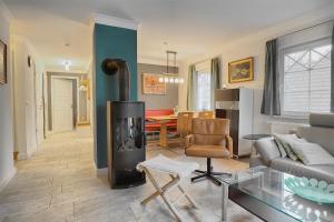 Les Belles, Haus Davide, FW Mondain, Whg 10