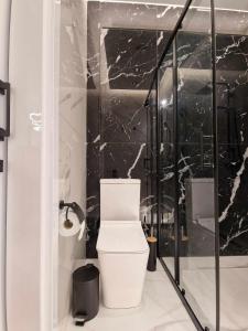 3 rooms modern apartment close to the beach!