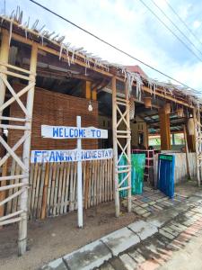 FRANGKY HOMESTAY - Priváty, Manado