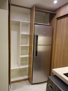 Apartamento um quarto e sala mobiliado