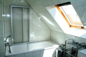 Ferienwohnung Turmfalke mit Müritzblick