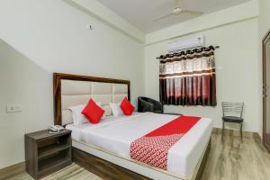 Hotel Navya Grand