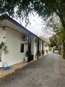 นาราชา มินิมอล รีสอร์ท