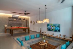 Villa Kiena, Impressive 6BR Ubud Villa - Gym, Spa, Massive pool!