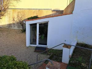 Maisons de vacances Maison confortable en centre-ville avec jardin, Saint-Jean-de-Monts - FR-1-323-563 : photos des chambres