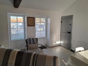 Maisons de vacances Maison confortable en centre-ville avec jardin, Saint-Jean-de-Monts - FR-1-323-563 : photos des chambres