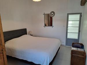 Maisons de vacances Maison confortable en centre-ville avec jardin, Saint-Jean-de-Monts - FR-1-323-563 : photos des chambres