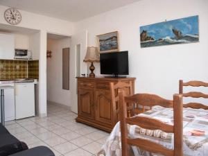 Studio au Lavandou, à 20m de la plage avec parking - FR-1-803-78