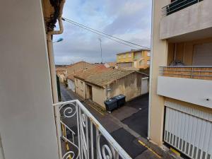 Maison de village proche centre-ville, climatisation, 3 pers. - FR-1-571-72