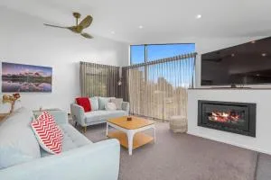 Redwoods Getaway - Lake Tarawera