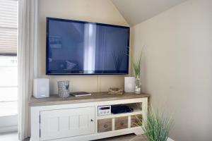 Villa Vogelsang, Pier 6