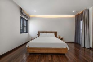 Palm Garden Luxury Villa Near My Khe Beach