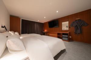 Monolith Hotel Cheonan