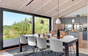 Cozy Home In Højslev With Wifi