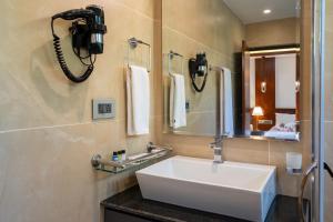 Hotel Seven Limited