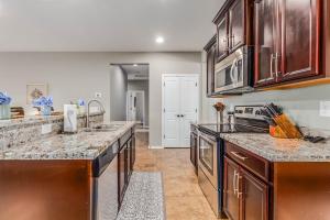 Tucana Seville Gilbert