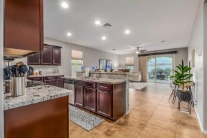 Tucana Seville Gilbert