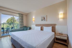 Sunrise Queen Luxury Hotel