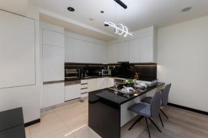 Address Dubai Marina, Dubai Marina - Mint Stay