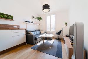 Superb Bright Apartment