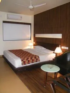 Hotel Skylark - Chainpur