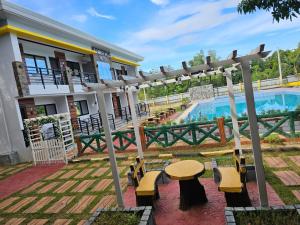 Summerville Hotel and Resort