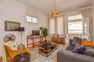 Modern Luxurious Apartment in St James Kalk Bay