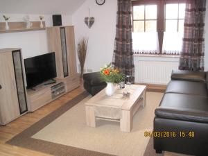 "Im Eichenhof" Whg 1 - idyllische Dorflage Nähe Grömitz! Jetzt mit WLAN!