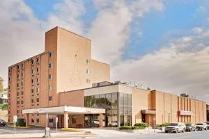 马凯特华美达酒店 - Ishpeming