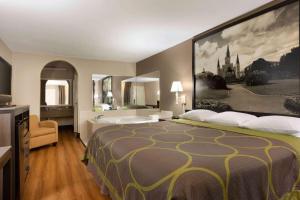 Super 8 by Wyndham Lake Charles Northeast