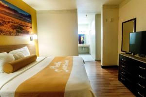 Days Inn & Suites by Wyndham Houston NorthAldine