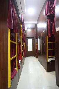 Neon Nest Dormitory Suits Asalpha Metro