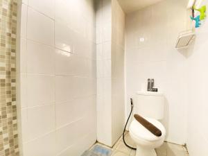 Fancy Designed 2BR at Gateway Ahmad Yani Cicadas Apartment By Travelio