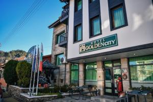 HOTEL GOLDEN CITY