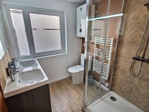 Appartements Maisonette Cozy, Neuf, Centre-ville, Wifi : photos des chambres
