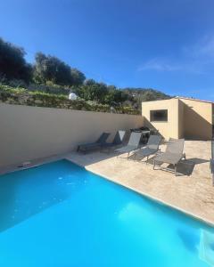 Villas Superbe villa vue mer et piscine : photos des chambres
