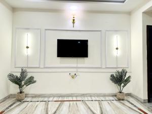 Luxurious 3BHK in Banjara Hills The Sujario Homestay