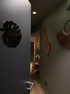 Love Room Strasbourg, Sauna, Spa, Suite Bali, Évasion Romantique et Sensuelle