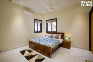 Nakeshatra Villa by VEO - Part of StayVista with Pool, Lawn, Balcony at city center in Udaipur
